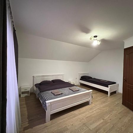 Bed and Breakfast Harmony Лазещина Экстерьер фото